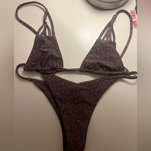 Benoa swim coral set